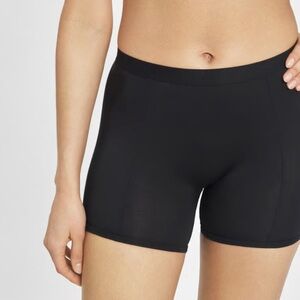 Set of 3 Lively boy shorts NWTO